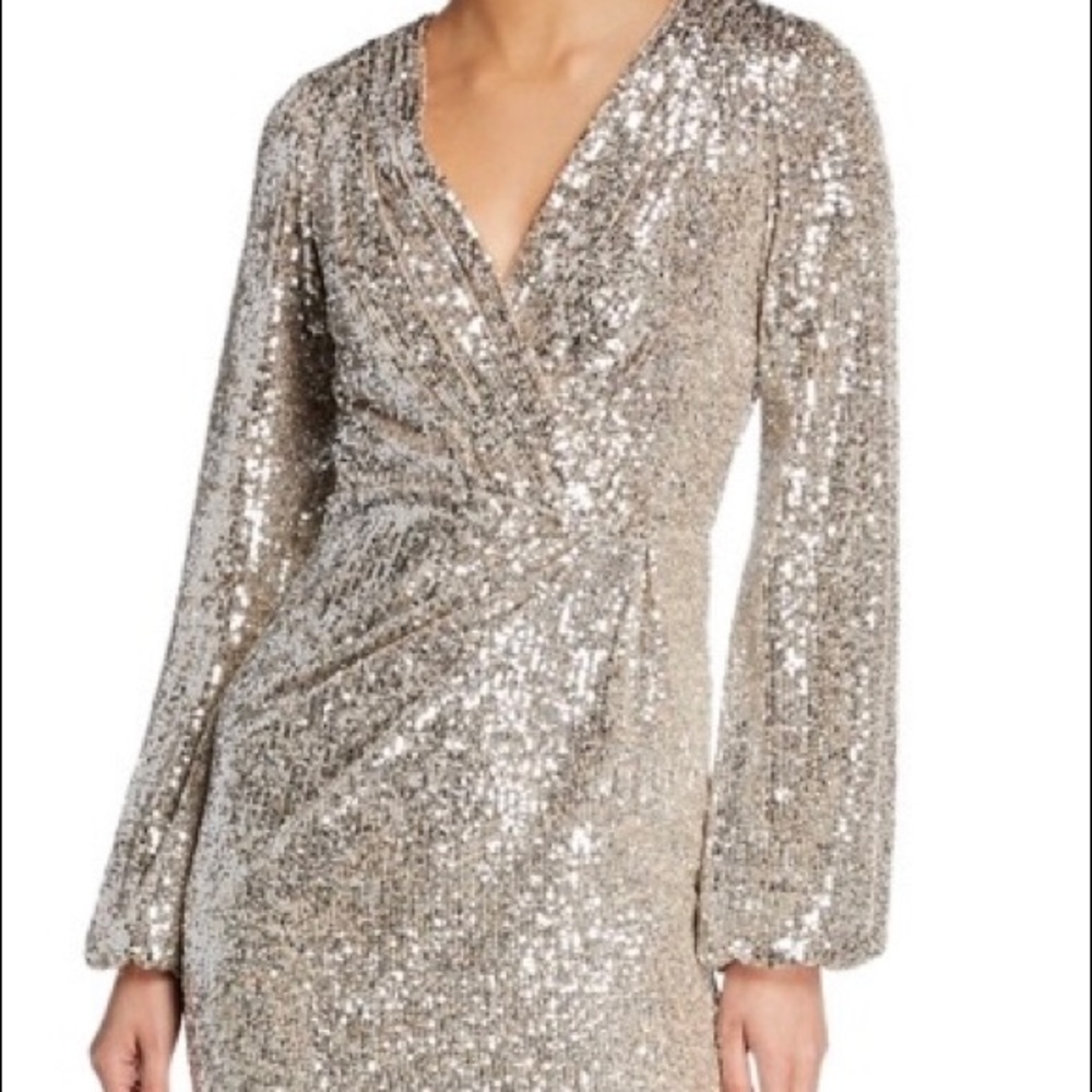 Glamorous Pamella Roland Long Sleeve Platinum Sequin Gown - Brand new with tags.